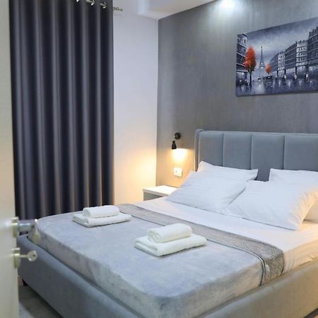J&M Luxury Apartments Saranda Exterior photo