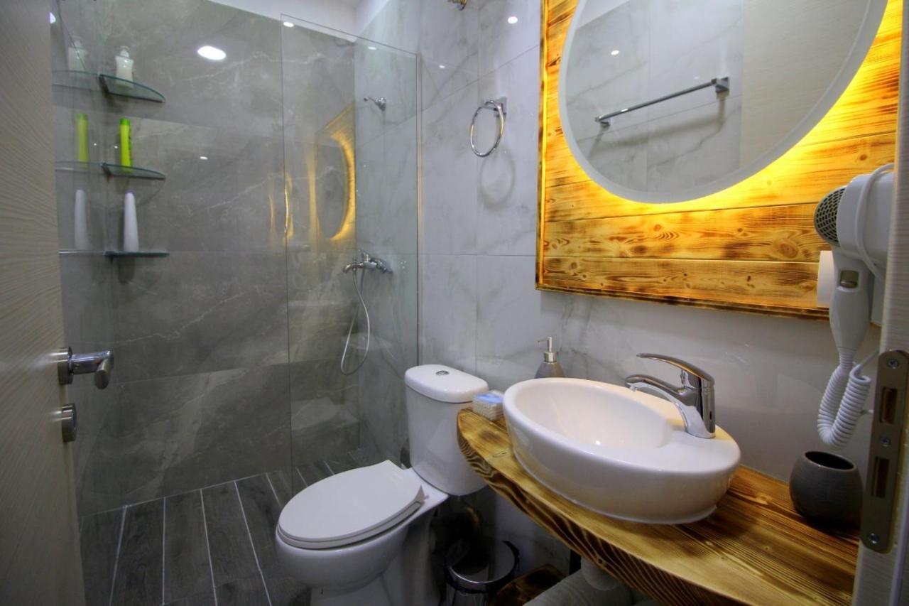 J&M Luxury Apartments Saranda Exterior photo
