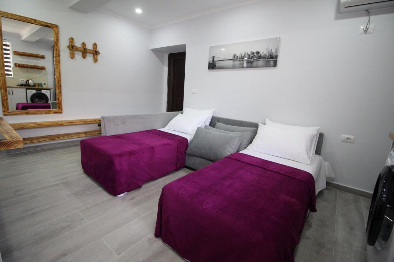 J&M Luxury Apartments Saranda Exterior photo