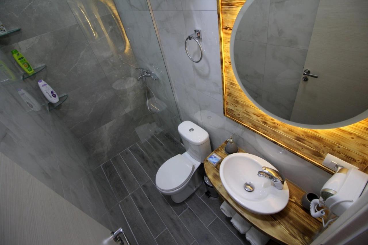J&M Luxury Apartments Saranda Exterior photo